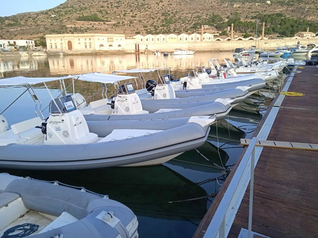 noleggio-barca-favignana