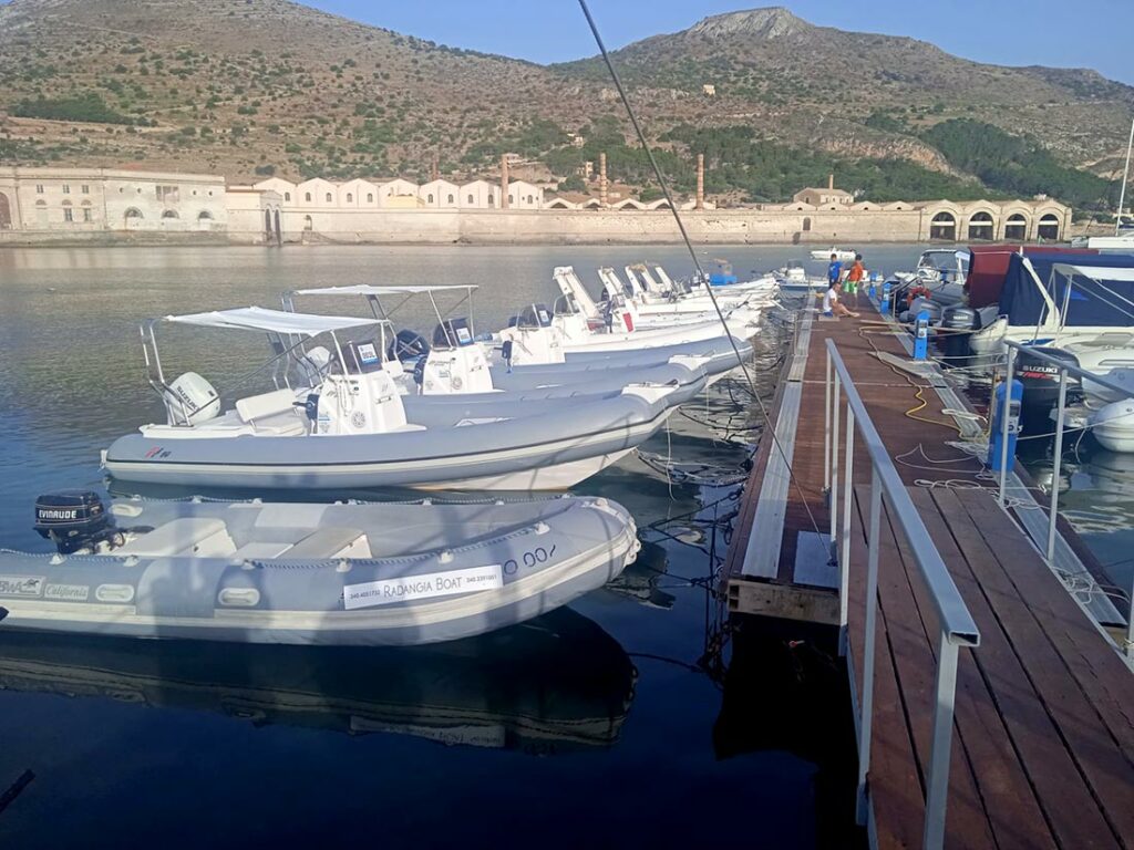 noleggio-gommone-isola-di-favignana